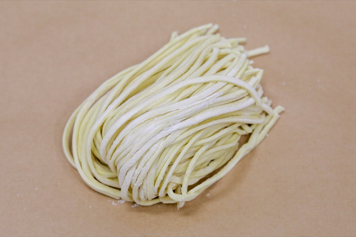 18番 逆切り麺